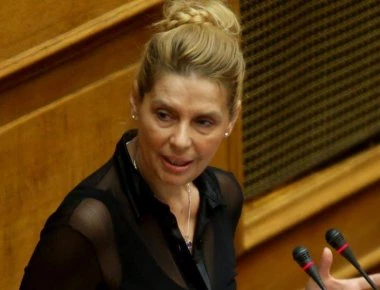«Όχι» από Θεοχάρη και Καμμένο στην πρόταση της Παπακώστα για σχηματισμό κοινοβουλευτικής ομάδας